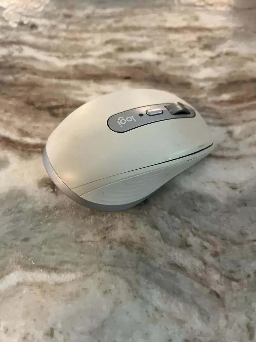 Logitech MX Anywhere 3 for Mac Compact Wireless Performance Mouse
